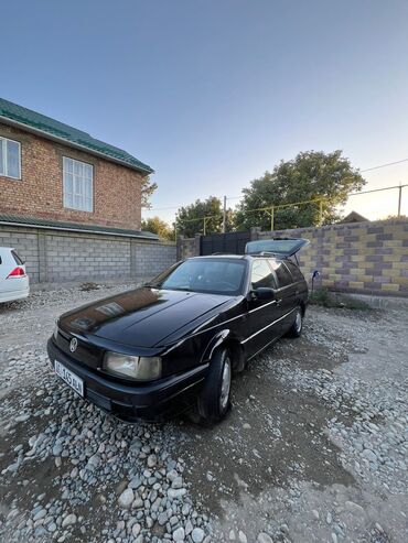 Volkswagen: Volkswagen Passat: 1990 г., 1.8 л, Механика, Бензин, Универсал