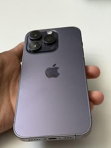 Apple iPhone: IPhone 14 Pro, Б/у, 256 ГБ, Deep Purple, Защитное стекло, Коробка, Чехол, 79 % — 1