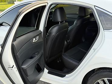 Kia: Kia K3: 2018 г., 1.6 л, Вариатор, Бензин, Седан — 11