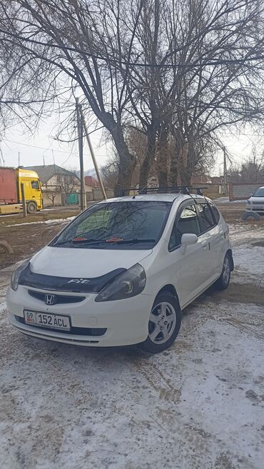 авто гаражного хранения: Honda Fit: 2002 г., 1.3 л, Вариатор, Бензин, Хэтчбэк