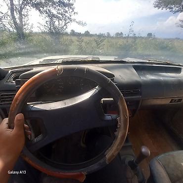 электрический двигатель: Руль Audi 1981 г., Б/у — 1