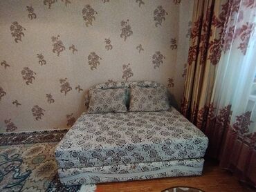 синий диван и 2 кресла: Диван-кровать, Б/у