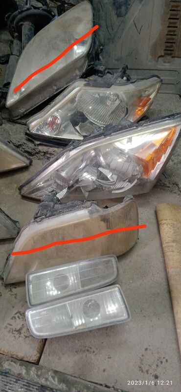 Другие детали системы освещения: Стёкла на фары: 1.Honda CR-V 1поколения правая сторона; 3 поколения