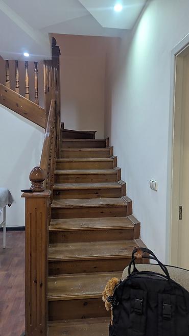 Долгосрочная аренда домов: 200 м², 6 комнат — 3