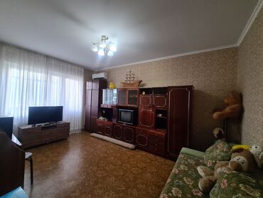продаю однокомнатную квартиру в аламедин1: 1 комната, 36 м², 106 серия, 4 этаж, Старый ремонт