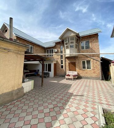 210 м², 10 комнат, С мебелью, Кухонная мебель