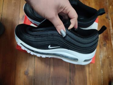 duboke cizme na pertlanje: Nike, bоја - Crna