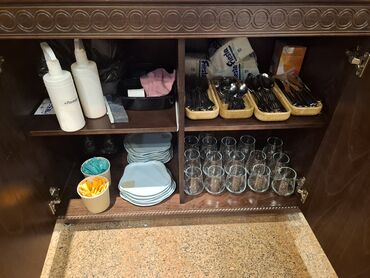 Шкафы для одежды: Шкаф для одежды, Б/у, Угловой, Дерево at lalafo.kg Шкафы для одежды: Шкаф для одежды, Б/у, Угловой, Дерево