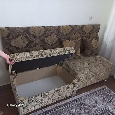 sofa: Угловой диван, C подушками — 4