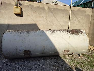 Digər biznes avadanlığı: 3 ton 10 luq listden cen satilir 500 manat .Unvan Lokbatan .SH — 1
