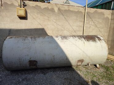 3 tonluq cen: Bak, Metal, 3000 l l, İşlənmiş, Ünvandan götürmə