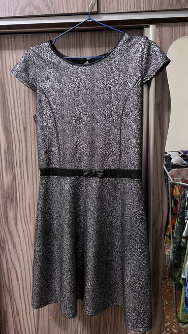 Kardiqanlar, jaketlər: Вещи продаются срочно! Если будите брать много,сделаю хорошую скидку — 18