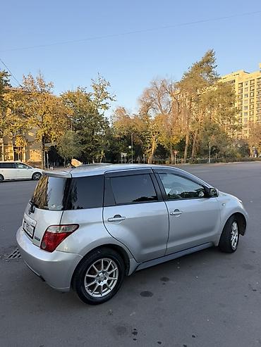 левое крыло тойота ист: Toyota Ist: 2002 г., 1.3 л, Автомат, Бензин, Хэтчбэк — 2