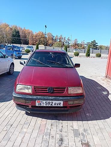 бампер camry 70: Volkswagen Vento: 1992 г., 1.8 л, Механика, Бензин, Седан — 4