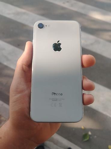iphone 11 mini: IPhone 8, Gümüşü, Qırıq — 1