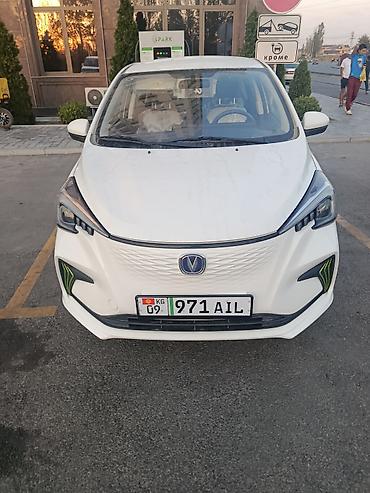 kaiyi e5: Changan Benben E-Star: 2025 г., 0.1 л, Автомат, Электромобиль, Хэтчбэк — 4