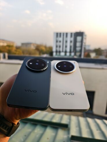 телефонов vertu: Vivo X200 Pro mini, Б/у, 256 ГБ, цвет - Черный, 2 SIM