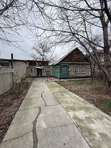 Продажа коттеджей и домов: ✨Продаётся дом в г. Шопоков✨ 🏡Характеристики: • Участок - 7 соток • — 4