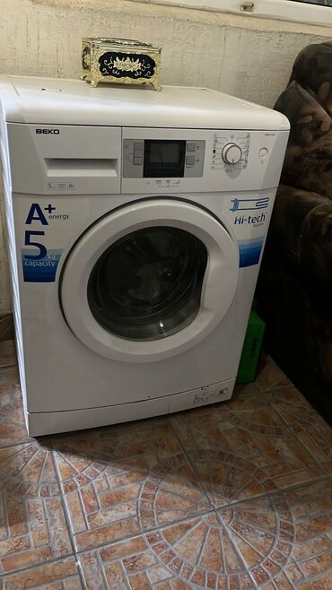 сушилка для слива: Стиральная машина Beko, Б/у, Автомат, До 5 кг, Компактная