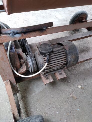 Beton qarışdıranlar: Elektrik mühərrikli qarışdırıcı/baraban tipli sənaye mikseri - Güclü — 3