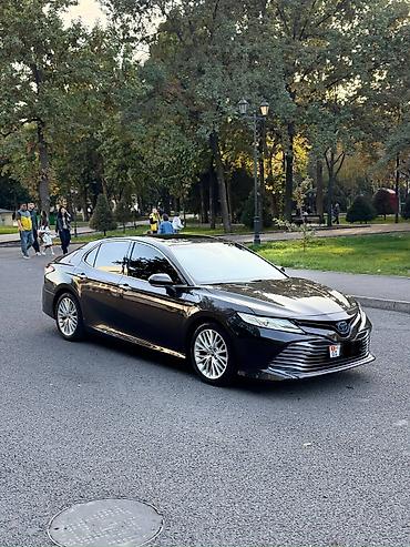 обмень на ауди: Toyota Camry: 2018 г., 2.5 л, Вариатор, Гибрид, Седан — 3