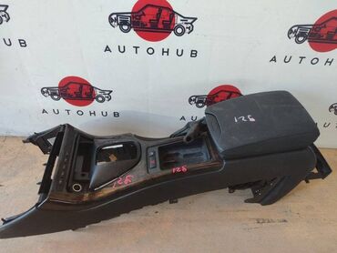 Другие автозапчасти: Подлокотник BMW X5 E53 30 6S 2004 (б/у)