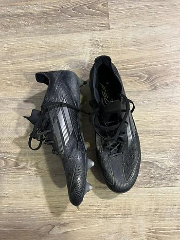 Butslar: Butslar Adidas, Ölçü: 43, İşlənmiş — 4