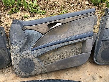 Avtomobil salonu üçün digər detallar: Mercedes-Benz W211, 2004 il — 4