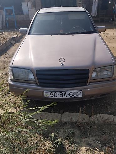w202 donmə isigi: Mercedes-Benz C-Class (W202) sedan - Kuzov: 4 qapılı sedan — 2