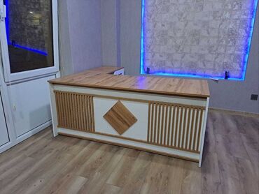 Ofis masaları: Yeni, Müdir üçün, Künc masa