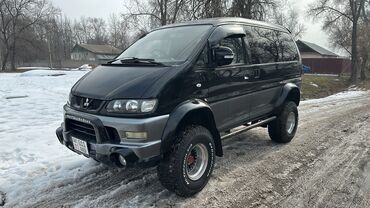 Mitsubishi: Mitsubishi Delica: 2000 г., 3 л, Автомат, Газ, Внедорожник