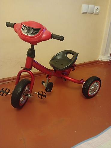 motorlu velo: Uşaq üçtəkərli velosiped - Rəng: qırmızı - Karkas: metal gövdə — 1