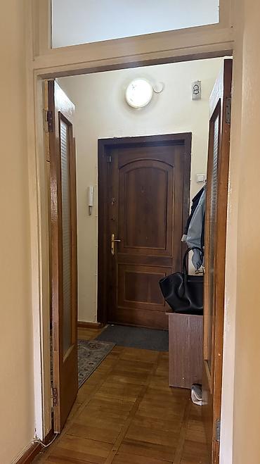 совминовский: 4 комнаты, 164 м², Площадь Ала-Тоо 4 этаж — 3