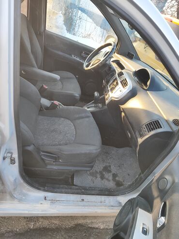 Hyundai: Hyundai Matrix: 2001 г., Автомат, Минивэн — 2