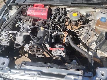 Audi: Audi 80: 1990 г., 1.8 л, Седан — 10