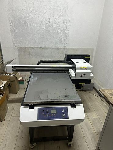 Оборудование для печати: УФ-плоскопечатный принтер (UV LED), рабочее поле формата 90/60 — 1