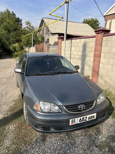 машина прадайу: Toyota Avensis: 2003 г., 0.2 л, Механика, Дизель, Седан