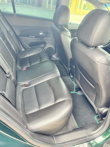 Chevrolet: Chevrolet Cruze: 1.4 l | 2014 il 198000 km Sedan — 11