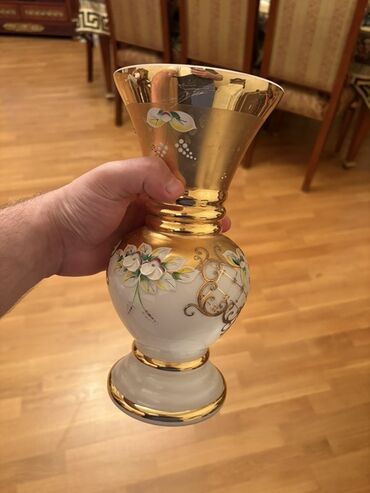 Qida məhsulları: Bir vaza