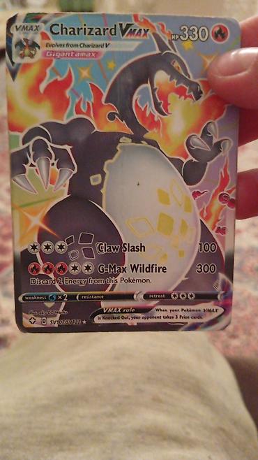 su havuzu: Pokémon TCG kartı: Charizard VMAX (Gigantamax) - HP: 330 (Yanğın tipi) — 1