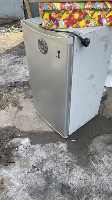 холодильный агрегат: Холодильник Б/у