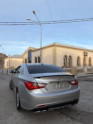 Hyundai: Hyundai Sonata: 2 l | 2013 il Sedan — 5