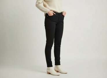 krótkie spodenki do rajstop: Material trousers for women, size S