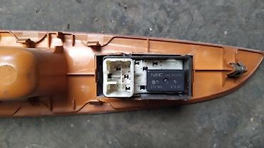 key maker: Toyota Mark II 110 кнопка стеклоподьемника, Тойота Марк 2 110 кнопка — 2