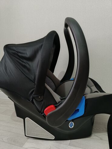 автокресло chicco eletta comfort: Автокресло, түсү - Кара, Жаңы