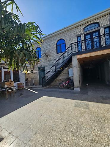 Həyət evləri və villaların satışı: Təcili Satış 5 sotda 3 ev🏠 2 sotda 2 mərtəbə ev hər mərtəbənin — 6