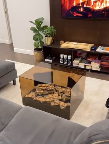 Sifarişlə jurnal masaları: Kvadrat masa, Açılmayan, Təkərsiz, Şüşə — 2