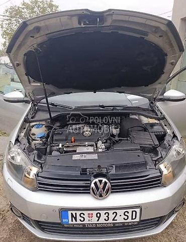 zamena prekidača ručne kočnice pežo 3008: Volkswagen golf 6 1.4 TSi 122ks 2012 godiste Registrovan do 9. 2027 — 5