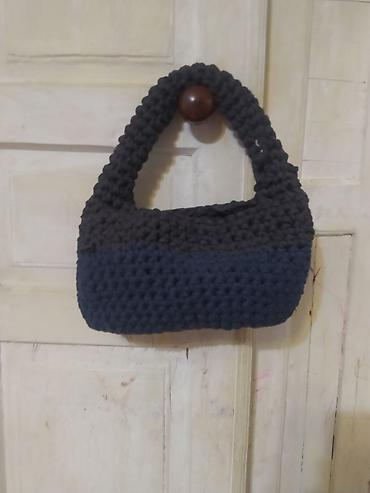 Əl işi toxunma çanta - Model: yumşaq toxunuşlu, trapez formalı əl