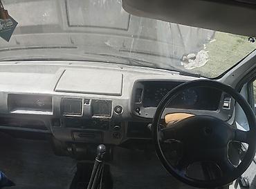 mercedes benz 208 d: Qazel yük avtomobili – izotermik qutu korpuslu - Korpus: ikiqat — 8